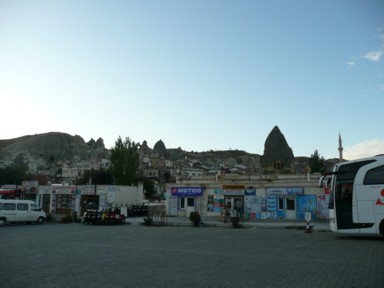 静かすぎない静けさに包まれるギョレメの町