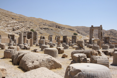 2500年の時を経たペルセポリスの崩れ方