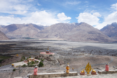 デスキットゴンパから見下ろすヌブラの絶景。