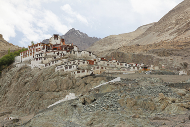 デスキット・ゴンパから見下ろす絶景のヌブラ渓谷