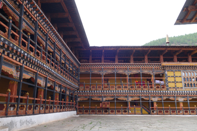 リトルブッダの舞台となった仮面舞踏会の風景