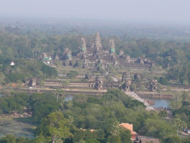 気球から見たアンコールワットの全体像