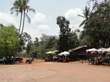 遺跡の周りも素朴な村々が続く
