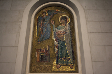 マニラ大聖堂の本物の金を使ったモザイク画