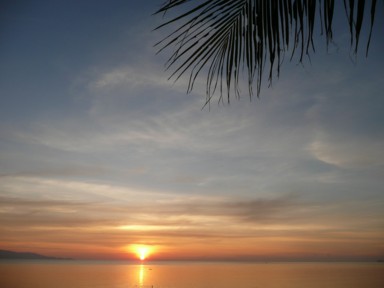 ハードリンのサンセットビーチの何度見ても飽きない美しい海の夕暮れ