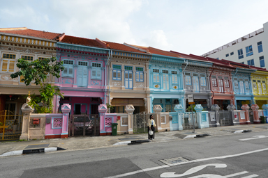 カトンのプラナカンのカラフルな家々