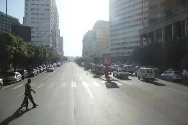 カサブランカの都会のビルが並ぶ街並み