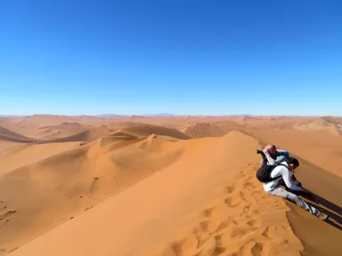 ナミブ砂漠のビックダディの小さな砂の山頂の光景