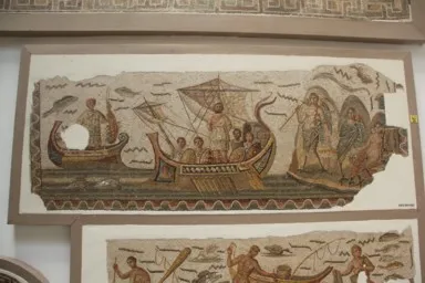 チュニスのバルドー博物館で船に乗る人々のモザイク画
