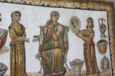 チュニスのバルドー博物館で女性が鏡をのぞいているモザイク画