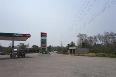 グアテマラのガソリンスタンドの景色