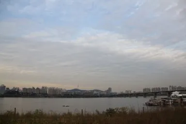 ソウルのハンガンの川辺