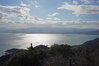 愛媛の大島の亀老山展望公園からの今治