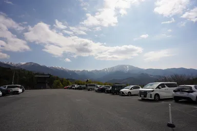 岐阜の馬籠宿の駐車場から中央アルプス