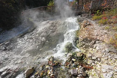 群馬の草津温泉の西の河原のお湯の滝