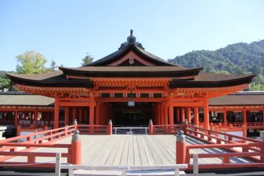 広島の宮島の厳島神社にある高舞台