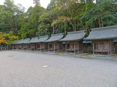福岡の宗像大社の境内風景