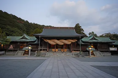 福岡の宮地嶽神社の巨大しめ縄