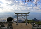 高屋神社にある天空の鳥居