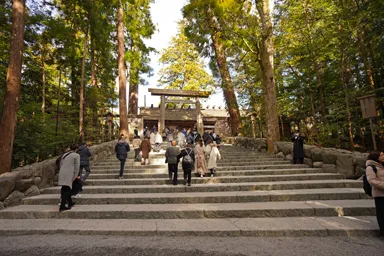 正月の伊勢神宮の皇大神宮への階段