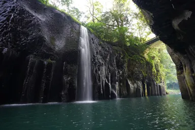 宮崎の高千穂の滝と渓谷