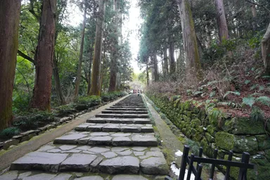 仙台の瑞鳳殿への石畳の道