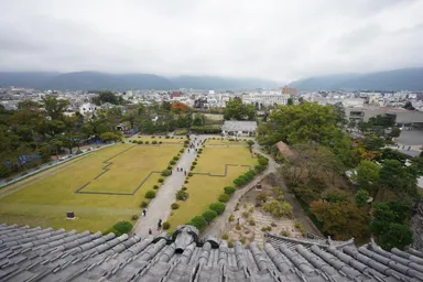 長野の松本城の天守からの景色