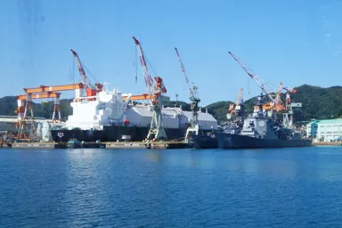 長崎造船所の軍艦と巨大船