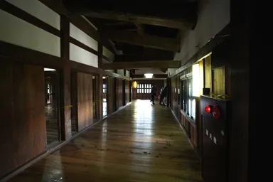 滋賀の彦根城の天守内の木の床