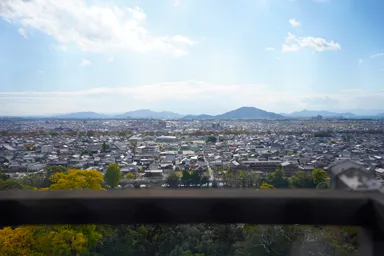 滋賀の彦根城の天守からの街並み