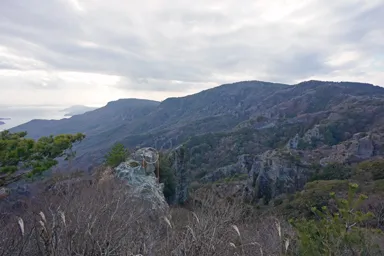 小豆島の寒霞渓のかわら投げ