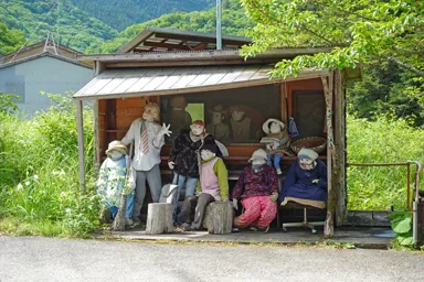 徳島の奥祖谷のかかしの里の人形たち