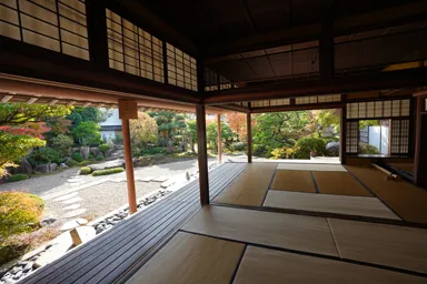 山口の萩の菊屋家住宅の庭