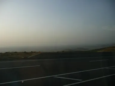 アンタクヤからシリアの国境へ向かう広大な平地が広がる景色