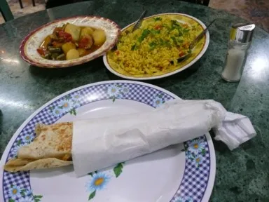 食堂のヨルダン料理