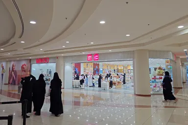 異国のアクセサリー屋でセンスがつながる瞬間