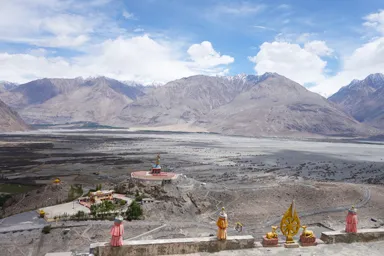 デスキットゴンパから見下ろすヌブラの絶景。