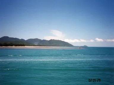 パンガン島を去る船から見えるハードリンの光景